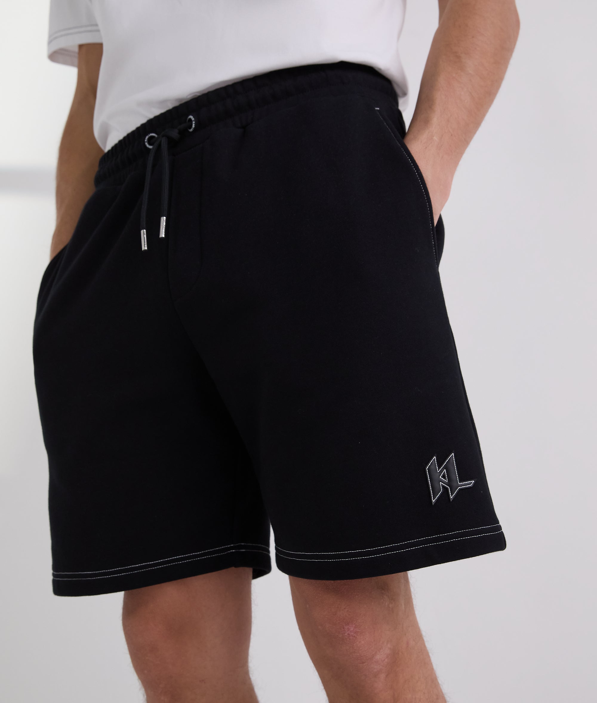 CONTRAST STITCH SHORTS - Image 2