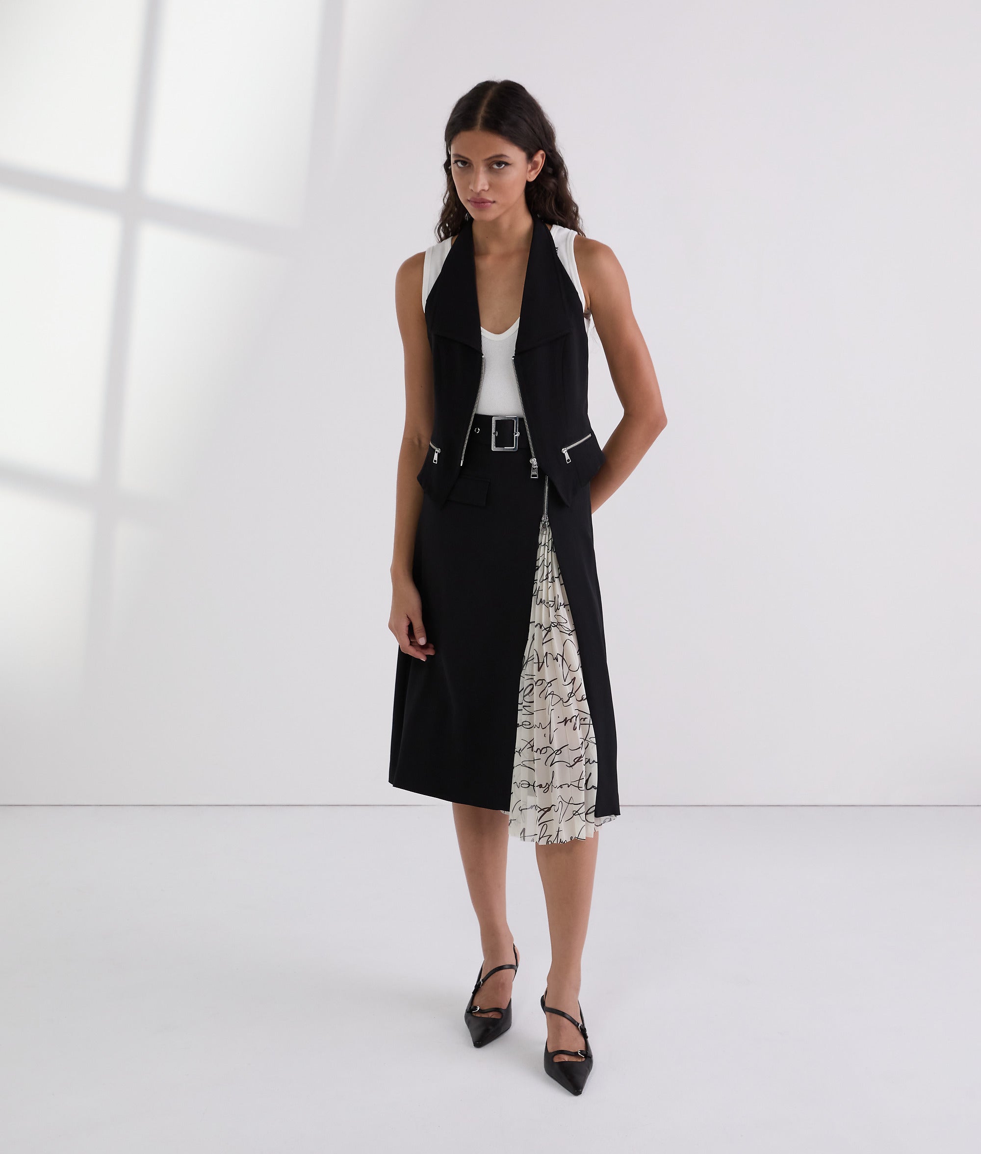 HALTERNECK WAISTCOAT - Image 4